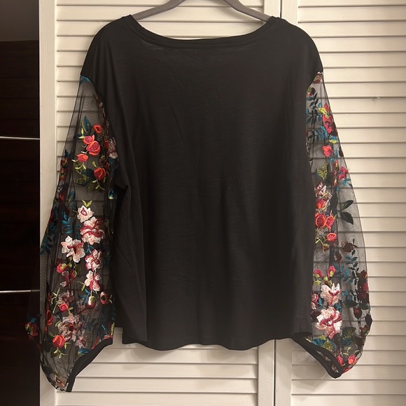 Umgee top - Picture 4 of 5